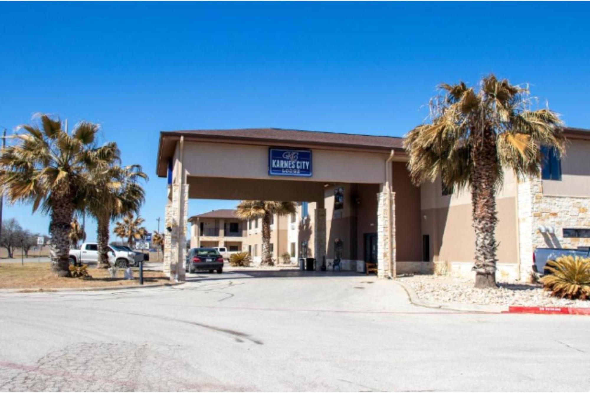 Hotel Karnes
