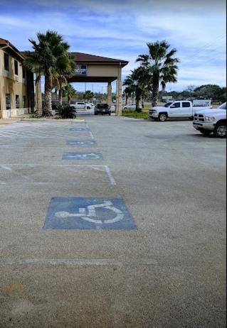 Hotel Karnes 3*