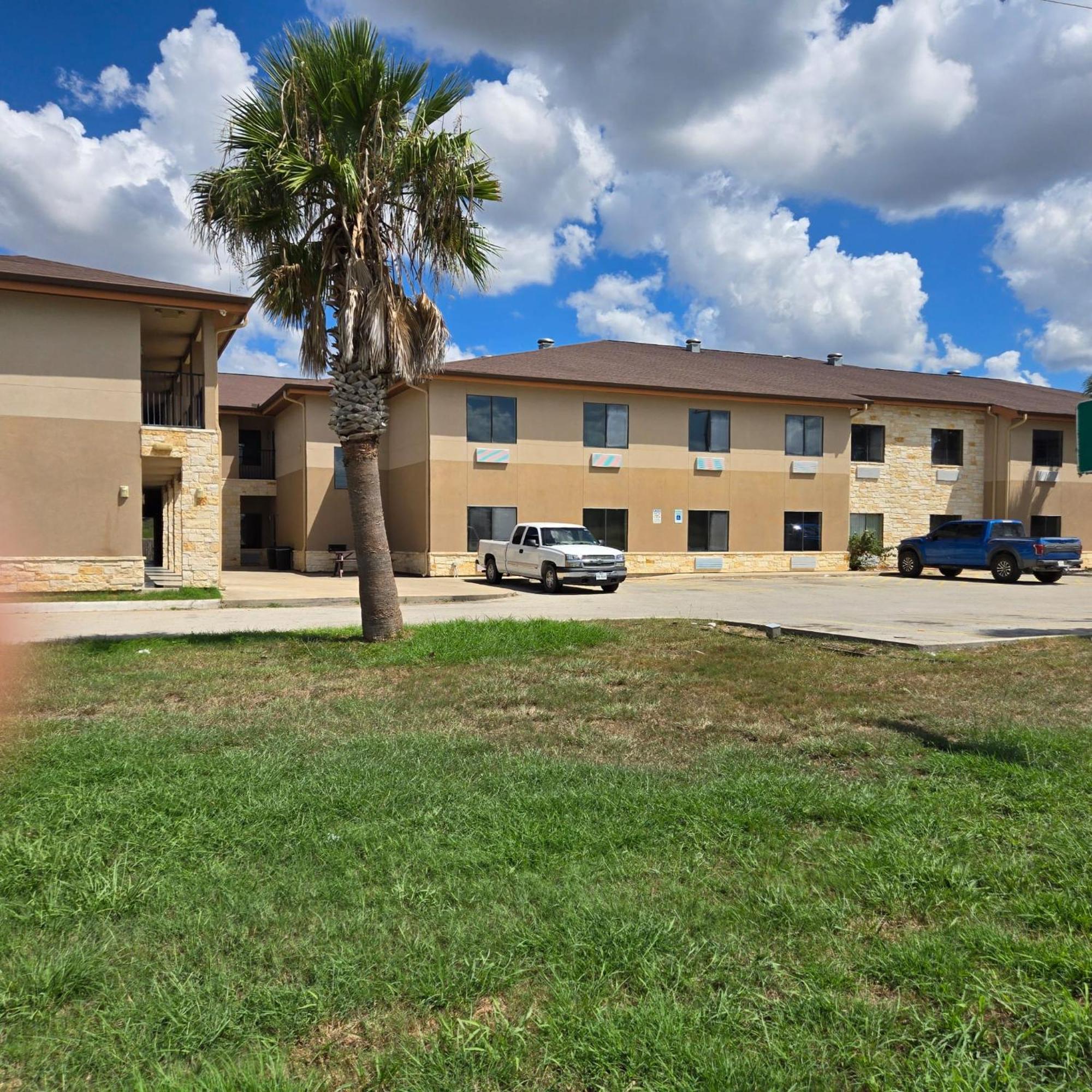 Hotel Karnes